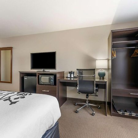Sleep Inn & Suites Hays I-70 Buitenkant foto