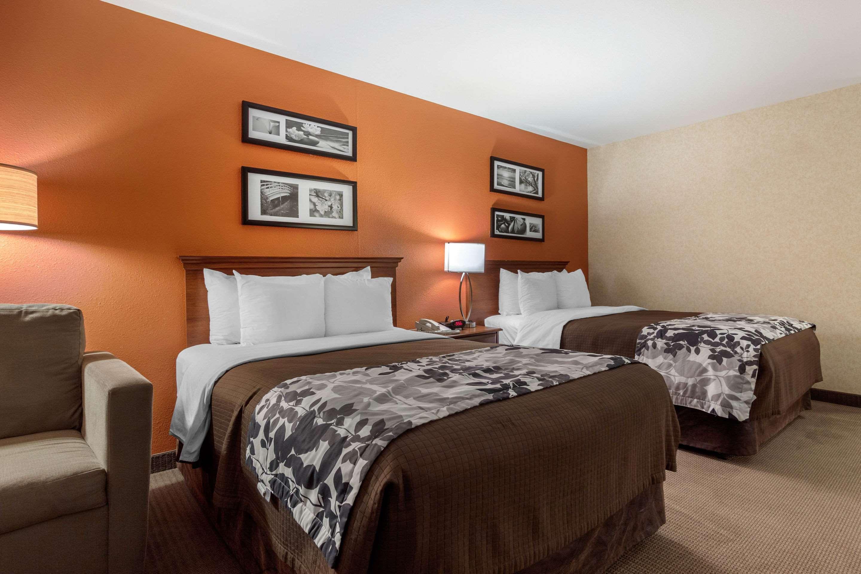 Sleep Inn & Suites Hays I-70 Buitenkant foto