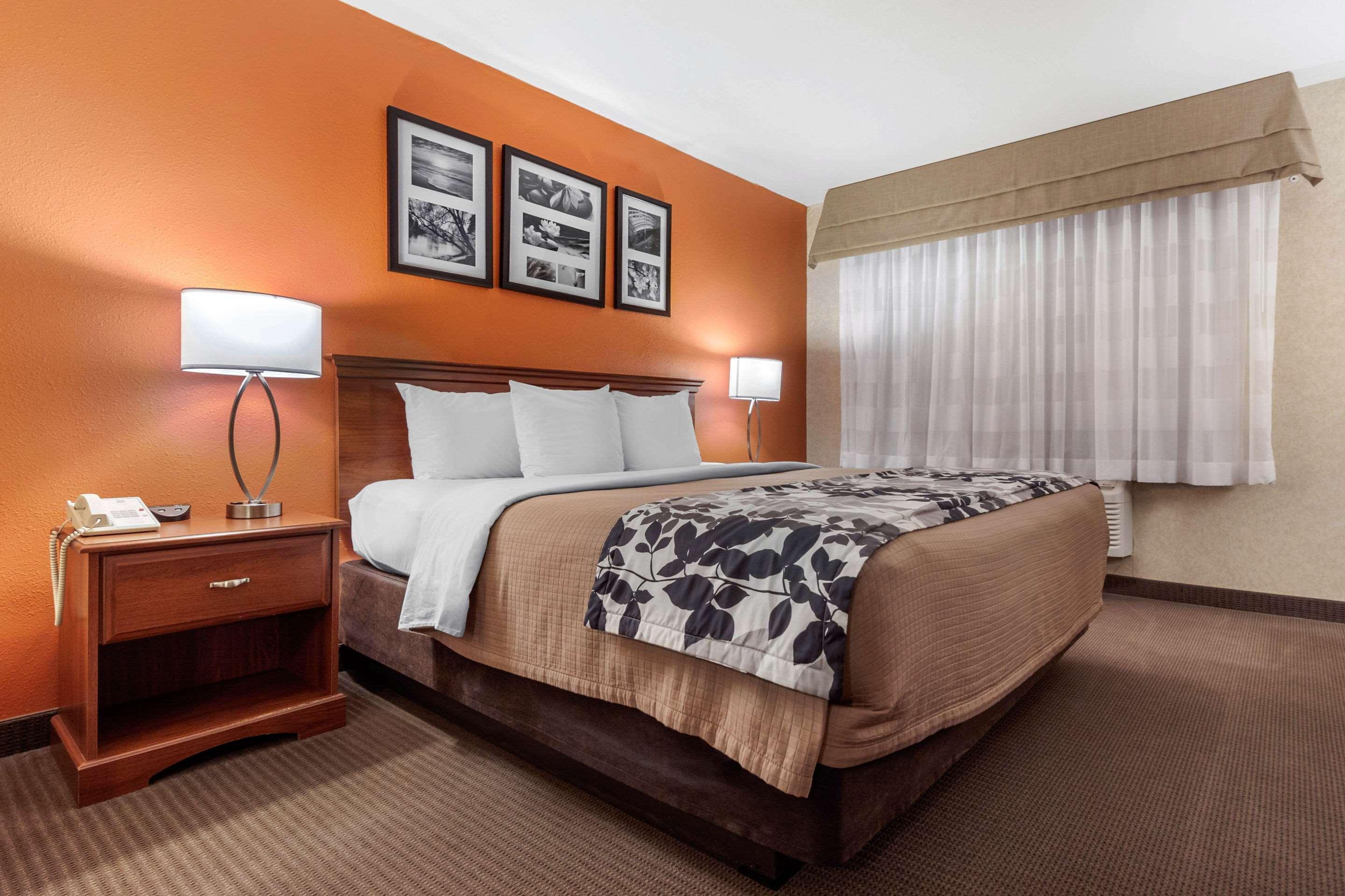 Sleep Inn & Suites Hays I-70 Buitenkant foto