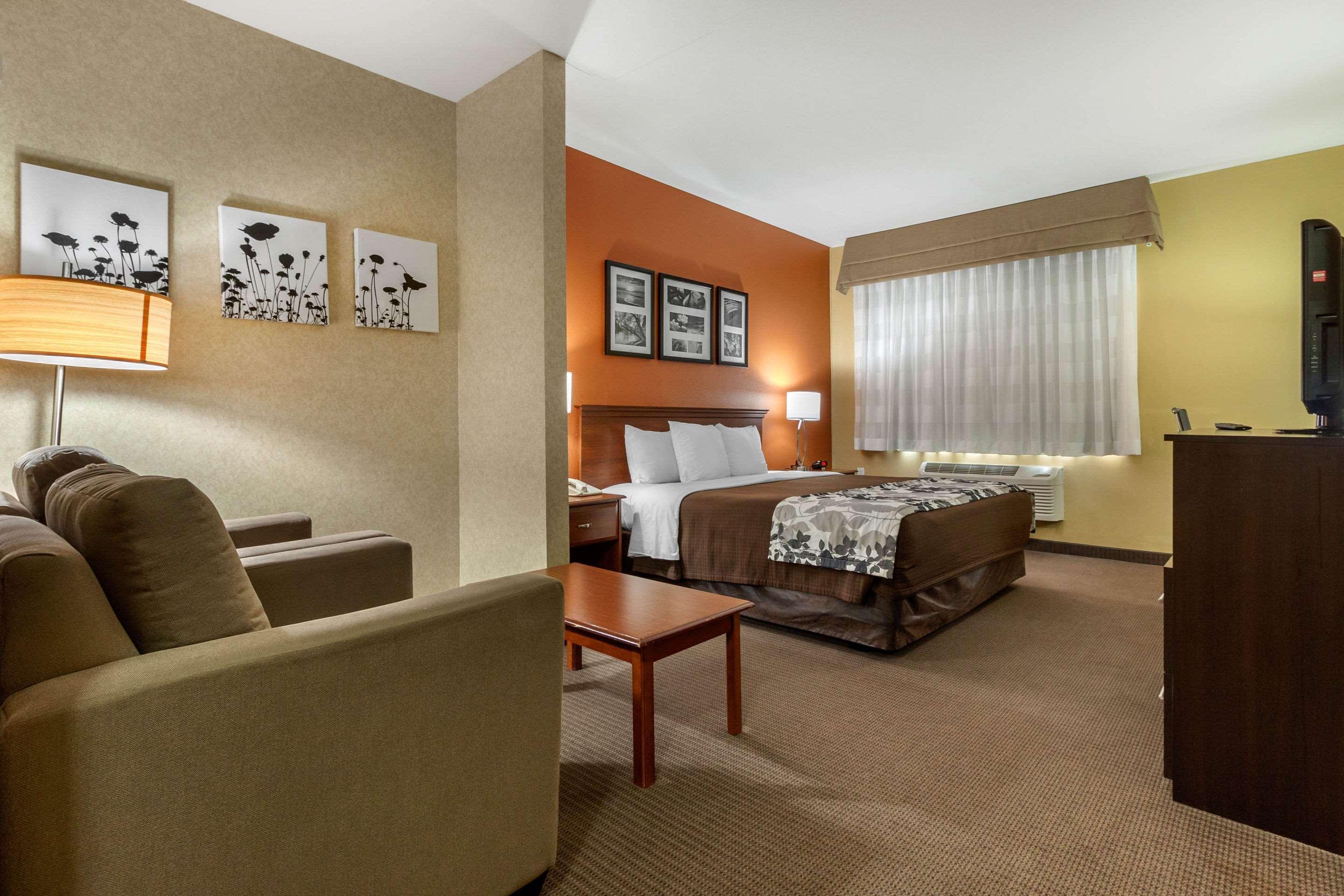 Sleep Inn & Suites Hays I-70 Buitenkant foto