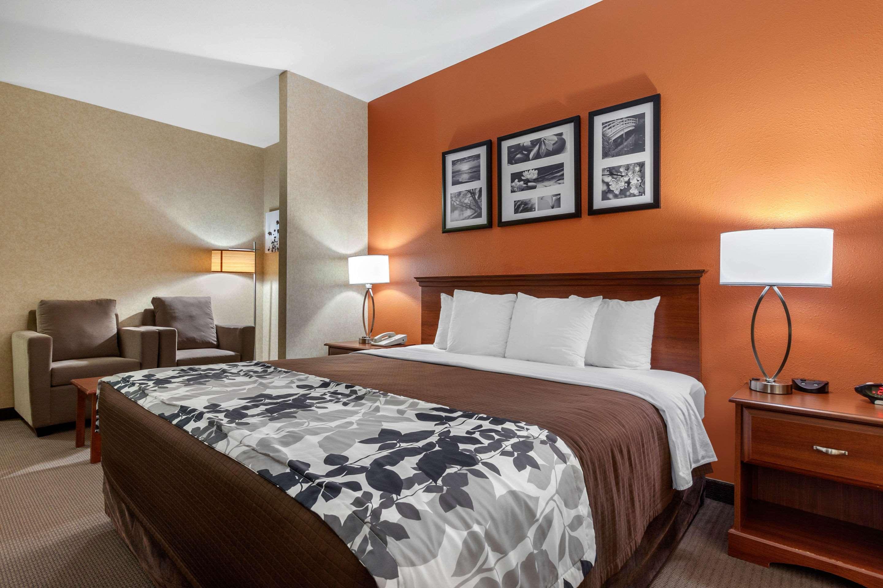Sleep Inn & Suites Hays I-70 Buitenkant foto