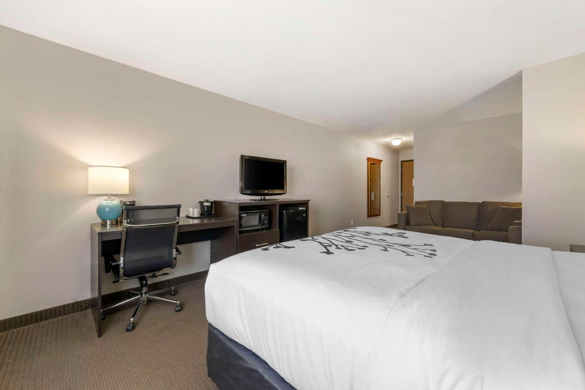 Sleep Inn & Suites Hays I-70 Buitenkant foto