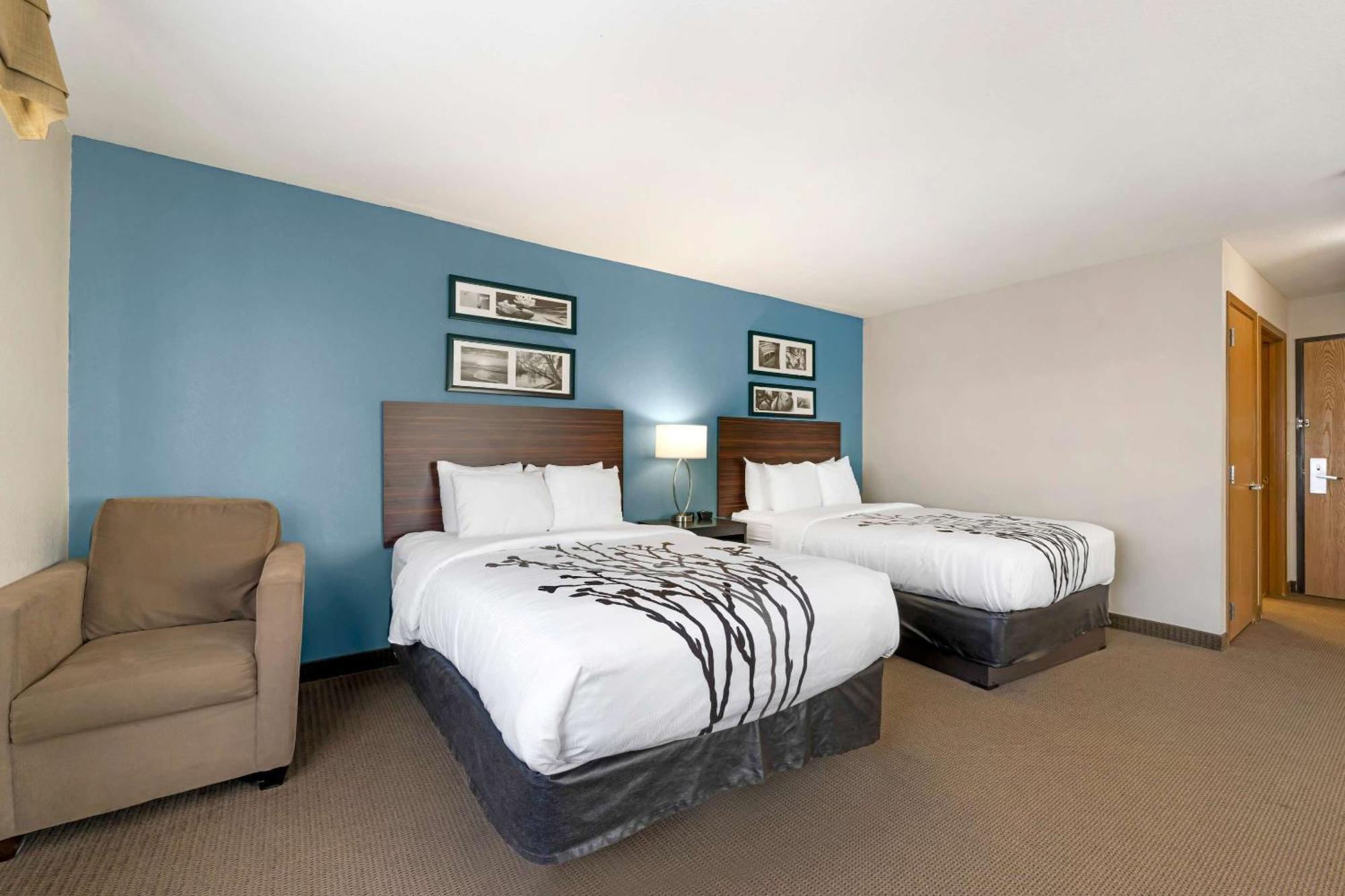 Sleep Inn & Suites Hays I-70 Buitenkant foto