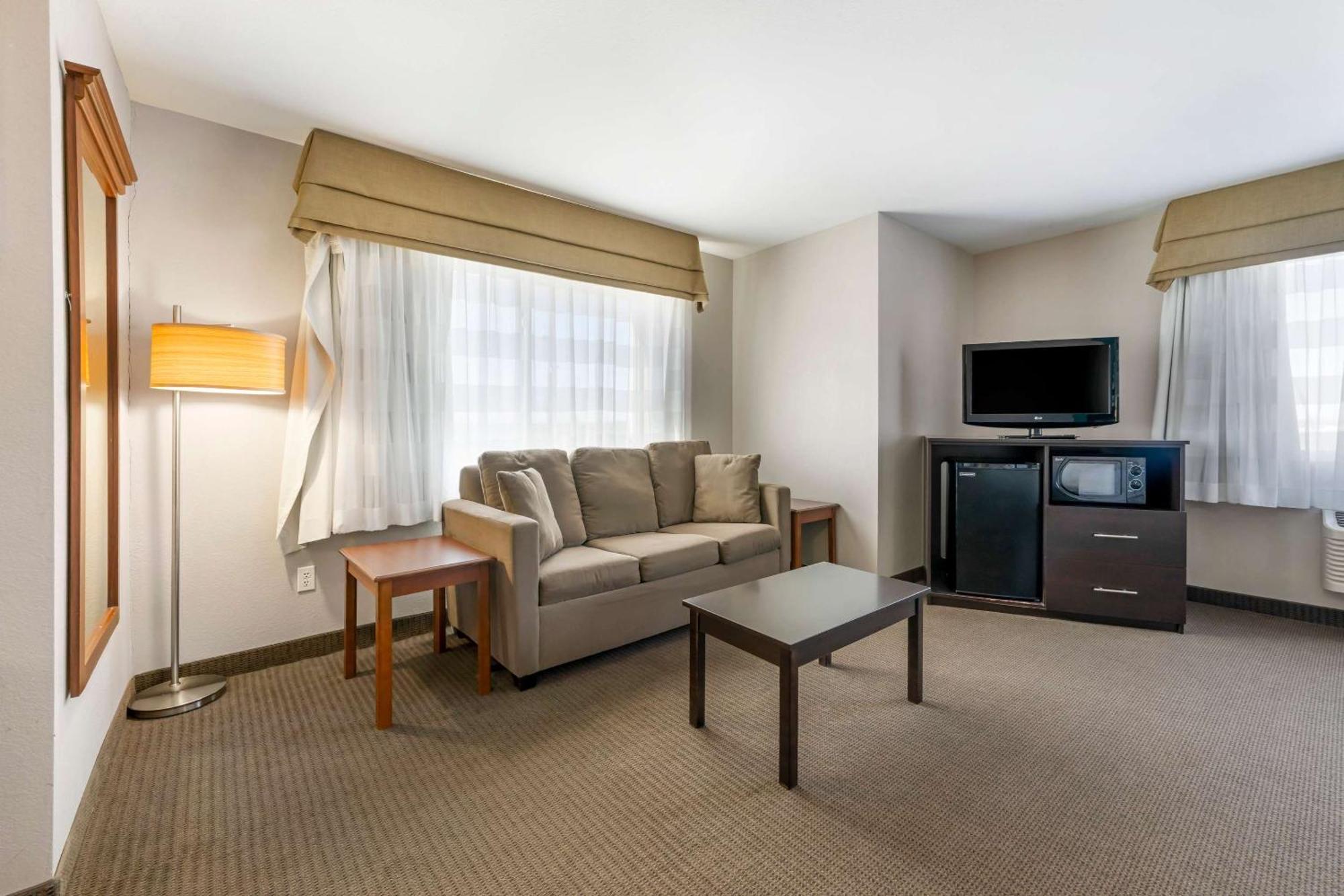 Sleep Inn & Suites Hays I-70 Buitenkant foto